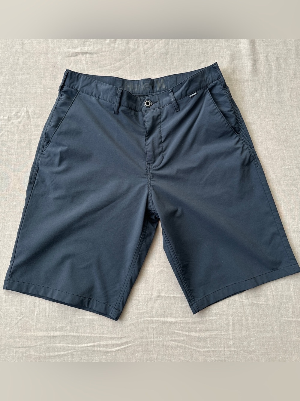 Men’s - Boys Hurley Navy Flat-Front Performance Shorts, Size 31